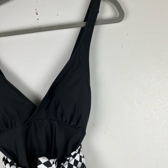 Cupshe Black One Piece Swimsuit Cheeky Swimwear Womens Medium NWT Argyle Tie - Picture 4 of 12